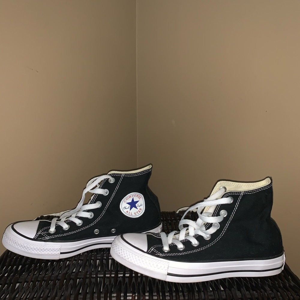 Black converse size 6.5